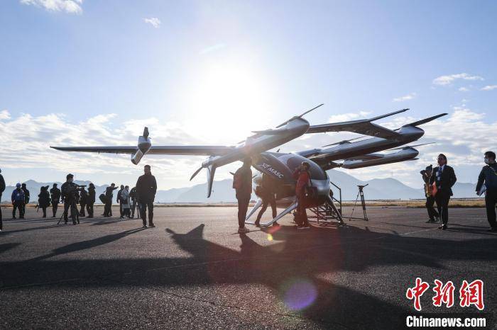 “中国制造”2吨级eVTOL电动垂直起降航空器在日本首飞成功